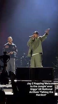 Jay Z & Giggs share a moment on stage last night