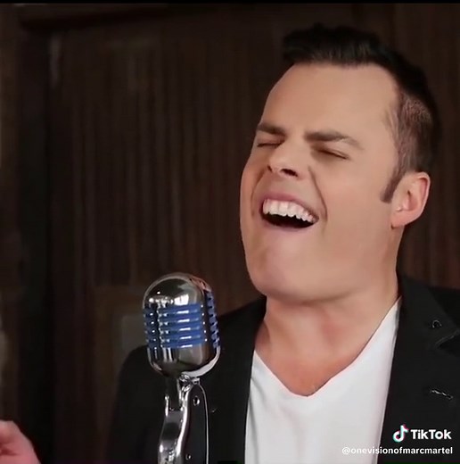 Marc Martel Acapella Performance of 'Somebody to Love'
