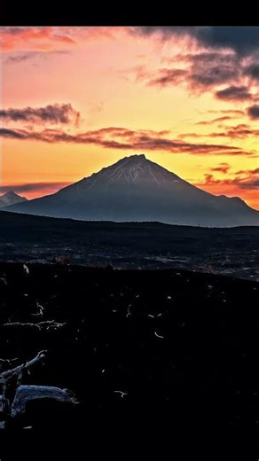 Cinematic Mountain View 🏔️🎬 | Endless Nature Horizons #vibes #4k #viral