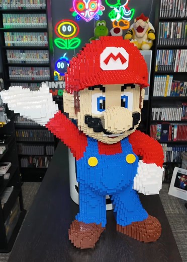 Building the Italian Plumber from @Bricker Builds #lego #mario #nintendo #timelapse