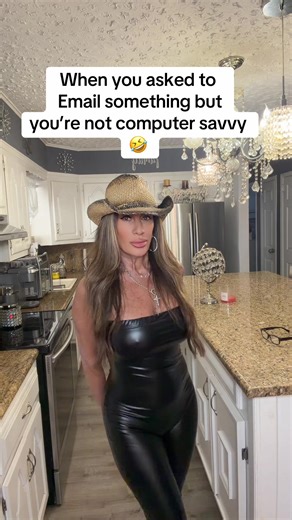 Why is everything in an email? Why can’t we go back to old school?🤣 on another note this is Billy’s hat. I’m loving it#oldschool#computer#email #lost #foryourepage