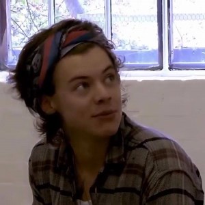 "your fly is open, genuinely wide open" 😂🤣🤣 💚💙✌🏻 | All the Love for Harry