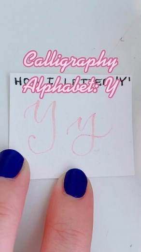 How I letter 🪀 #lettering #calligraphy #calligraphyalphabet #calligraphytutorial #howtoletter #howtocalligraphy #letteringtutorial #learntoletter