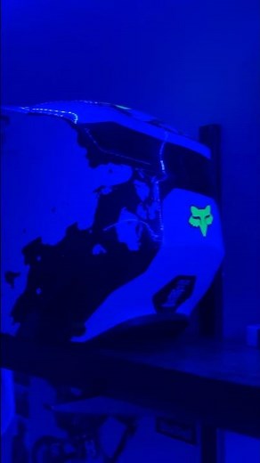 New fox v1 helmet #motocross #fox #shorts