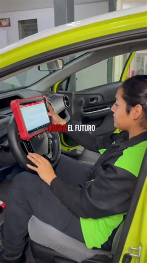 ✨ Lidera el futuro automotriz con Grupo CEDVA Estudia Ingeniería en Mecánica Automotriz con especialidad en Vehículos Eléctricos e Híbridos y domina lo que hoy mueve la industria: ⚙️ motores | ⚡ electrónica | 🔍 diagnóstico avanzado 🤖 Vive la experiencia real participando en competencias como: Robótica, Fórmula SAE, Electratón y MiniBaja 🧪 Aprende con laboratorios de diseño, manufactura y robótica 💼 Prepárate para trabajar en plantas armadoras, diseño automotriz, producción e investigación ⚡ 