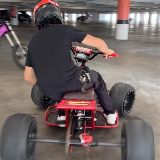 Sur Ronster | The Ronster Quad 👹 Electric drift and wheelie hyper quad @sh1fted_standards @deathtogasmotors @ronsterides | Instagram