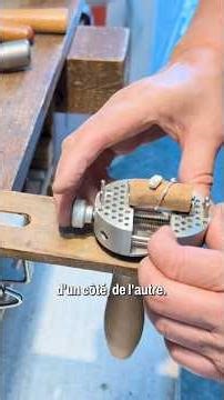 Sertir avec un étau à main de graveur