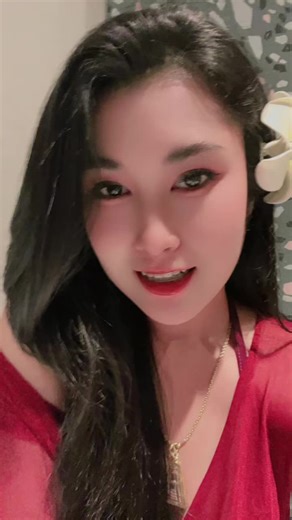 วิดีโอของ Biwty 💜 (@biwty21274) พร้อมเพลง Love me, Touch me, Kiss me (Main) - แบงค์ ปรีติ