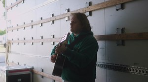 Lewis Capaldi - Forget Me