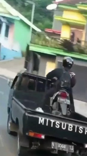 76K views · 313 reactions | Selamat menunaikan...  | Sule Comedy | Facebook