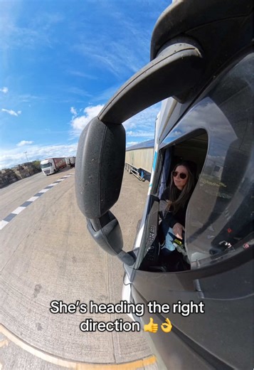 Reversing Challenges: My 4th Day as a Trucker