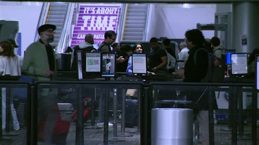 Thanksgiving rush begins at MacArthur Airport as officials urge calm, courtesy
