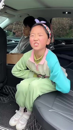 Hilarious Life Hacks from Siblings