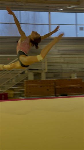 RISE Dance Studio on Instagram: "AINHO 🪽 Cette semaine, j’ai pu peaufiner des détails sur la chorégraphie de sol de Ainho pour sa suite de saison. Toujours un bonheur de collaborer avec @edboulazacgym et @elite.gym.lateste 🙏🏼 Bravo @ainho_gf pour tes progrès et tes efforts cette semaine, hâte de voir la suite 🙌🏼 #gymnastics #gym #danse #choreography #perigueux"