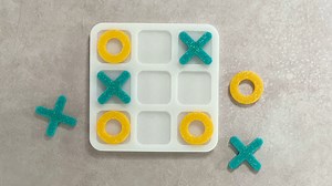 How to Use Resin Epoxy and a Silicone Tic Tac Toe Mold