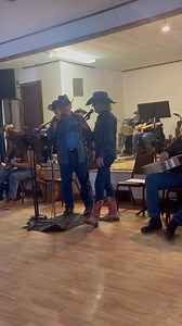 Rhoda and Gary sang Send Me The Pillow That You Dream Of. 2-1-26 | Best Maine Country Jam