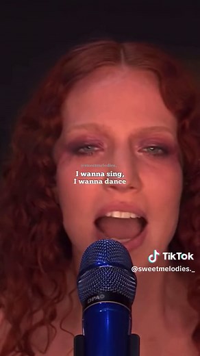 Jess Glynne Live Performance of 'Thursday' at BRITs 2019