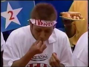 【驚愕の早食い世界記録樹立】小林尊 ホットドッグが1本10秒で消えていく！