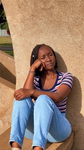 Gakii 🇰🇪 on Instagram: "One sip of Slap Jaba Juice and boom my ancestors started DJ-ing in my bloodstream. 💃🏽😂 This juice boosts your mood, your energy… and literally your whole vibe If you haven’t tried it yet, what exactly are you waiting for?"