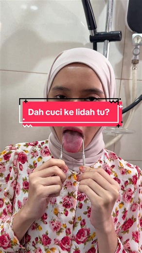 👅 Ramai orang skip part ni... Lidah tempat paling banyak bakteria berkumpul. Kalau tak cuci, memang susah nak hilang bau. Sebab tu mulut bau busuk! #rainayur #oilpullingrainayur #bersihlidah #puasa #mulutbusuk