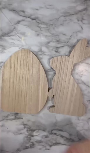 Vintage Easter duo using the thick shelf sitters from Dollar Tree! 🥚🐇🤎🤍 Have you seen these at your local store? #crafting #diydecor #DIYFun #dollartree #dollartreediy #EasterCrafts | Lee Lexi Creations