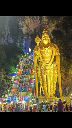 272 Steps to Heaven? 😳🔥 | Malaysia’s Most Iconic Cave Temple 🇲🇾✨ #ytshorts #shorts
