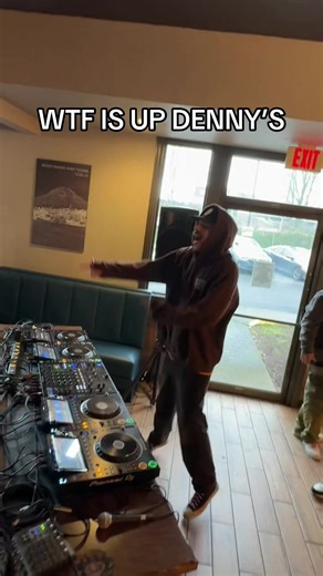 Epic Dubstep Beat Drop at Denny's