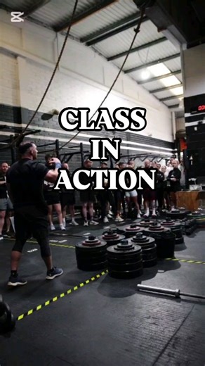 CLASS IN ACTION - Every session has a purpose. Here we’re building functional strength — the kind that supports your goals, whether that’s general fitness, sport-specific performance, HYROX prep, or simply moving and looking better. ✅️ Expert coaching ✅️ Scaled training to ALL LEVELS of fitness ✅️ Group energy 🏋‍♂️ Progress happens when the environment supports it. #C2F #training #fitness #goals #workout community | Chapter2fitness