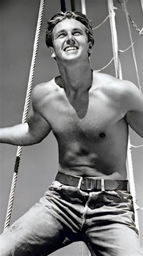 2.6K views · 71 reactions | Sterling Hayden is a film noir icon due to his rugged, imposing presence, and his ability to portray complex, often morally compromised characters in films like The Asphalt Jungle and The Killing. #SterlingHayden #bettedavis #filmnoir #classichollywood | Jeff Waters | Facebook