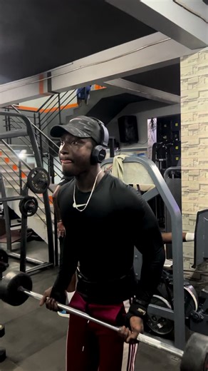 Son bou nexonn way😂😂#senegalbodybuilding #senegal221 #fun221🇸🇳 #CapCut