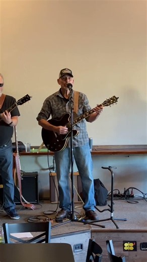 Dark Eyed Cajun Woman #livemusic #blues #allblues #doobiebrothers #bluessinger #bluesmusic