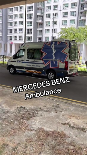 Sound on! #ambulance #mercedesbenz #emergencyvehicles #truck #trucks #trucksoftiktok #trucktok #fyp #fypsg #fypシ #singapore #foryou