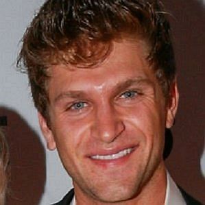 Keegan Allen Girlfriend 2025: Dating History & Exes - CelebsCouples