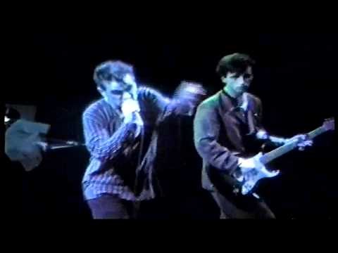 The Smiths - Morrissey There Is a Light That Never Goes Out Live