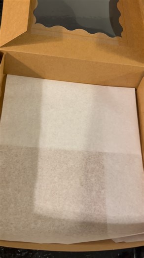 Edit: The most common comment on this thread is “but how much?” …. If you actually watched the video, you would know😉🤣 Why do we add cornstarch to our chunky cookies? ✨Chewiness ✨Thickness ✨Structure ✨Freshness Do you put cornstarch in your cookie recipe? #yum #tips #tipsandtricks #baking #bakingtips #bakersofinstagram #homebaker #homebakery #bakery #smallbusiness #hacks #tricks #cookie #cookies #cookiedecorating #cookiebaking #bake #bakewithlove #chocolatechipcookies #chocolatechip #cookielov