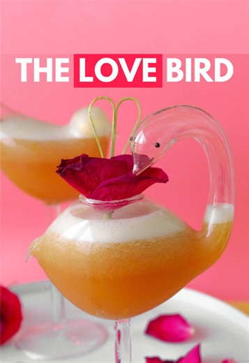 The perfect Valentine’s Day cocktail! Recipe of the day: The Love Bird 🦢💕 Ingredients: 50ml @BayabGin African rose water gin 25ml Strawberry puree 25ml Fresh orange juice 25ml Aquafaba Agave (to your desired sweetness) A few dashes of aromatic bitters @angosturaaromaticbitters Method: Add all the ingredients into a cocktail shaker Dry shake, add ice and shake again Double strain into a glass Garnish: Rose petals #valentinesdaycocktail #valentinesdaycocktails #cocktailrecipes #valentinesday #pi