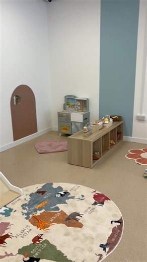 ✨✨SNEAK PEAK✨✨ When I say we have been BUSY is an understatement, the place is still a bit of a mess but we have managed to put together 90% of the play area and baby area so i thought I’d give you a little sneak peak 😃 Just don’t zoom in at the mess surrounding it 😂 | The Kiddies Cafe
