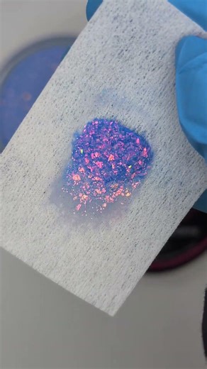 This acrylic shimmer is unreal Full coverage, smooth application, and maximum sparkle. ELNS acrylic