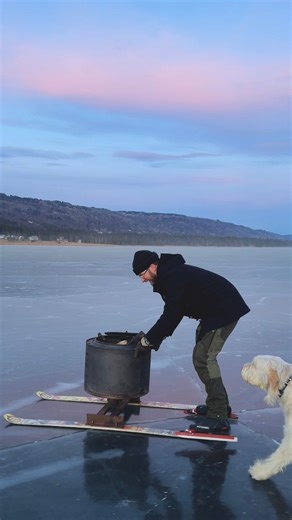 Bonfires are a year-round activity in Alaska. Living wild doesn’t stop when the temperature drops. Bundled layers, early sunsets, and wild salmon on the grill — proof that the best meals happen outdoors, no matter the season. | Wild Alaskan Company