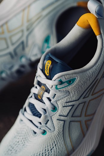 3K views · 19 reactions | Unboxing  the ASICS Gel-Cumulus 25! Following in the footsteps of the GEL-Nimbus 25, ASICS designers made significant changes to the latest version. | Fleet Feet | Facebook