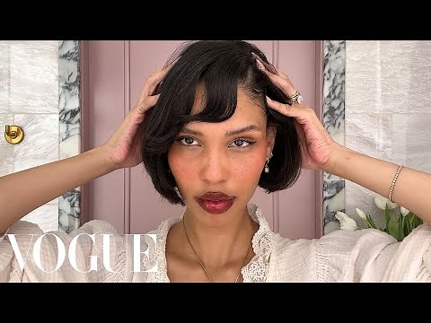 Nara Smith Makes Her Own Lip Scrub | Beauty Secrets | Vogue