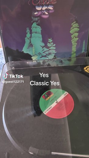 Yes: Classic Yes 1981 Greatest Hits Vinyl Review