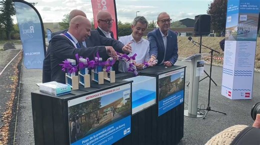 Future piscine de Roncq : première pierre