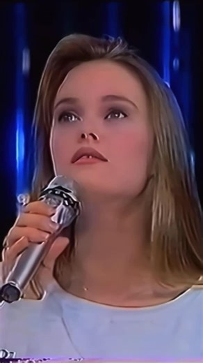 Vanessa Paradis, fan page. on Instagram: "True Colors, 1990.曆懶 Champs Elysées. #VanessaParadis #beauty #paris #france #chanel #model #love #viralreels"