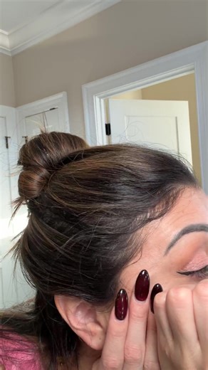 Merry Christmas Eve honayyy hive 🐝🎄 💯FREE GIFT: FRIENDLY LIP STAIN: https://komigo.me/trinette/shop 👏🏼Jewelry: https://www.kcchicdesigns.com/?ref=gagshiys code Trinette 🫶🏼Headbands hair gloss: https://adornthenorm.com/?ref=veywqxdg code Trinette ‼️Supplements: https://beautifulyu.com/?ref=TRINETTE code Trinette 🎉Eternal: https://eternaltw.com/?ref=vsheysml code Trinette 💅🏽 Nails 20% off: https://www.glamnetic.com TRINETTEKORTE | Trinette Leigh Co.