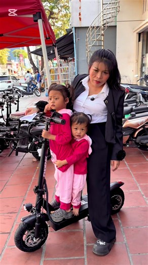 កំពូលស្គីអគ្គិសនី និងការលក់កង់អគ្គិសនី
