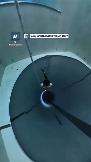 Free diver takes on the world's deepest indoor pool 🤿💧 | UNILAD Tech
