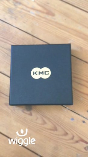 💎 KMC DLC11 11 Speed Chain is built with a robust surface and is finished with a Diamond Like Coating (DLC) to reduce wear. Upgrading your chain will benefit your overall performance thanks to a being long lasting, as is ideal for use with 29ers and roadies. #cycling | Wiggle