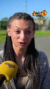 Emilia, 14, mördades i Landskrona – mamman: ”Skulle rädda hela världen” En 15-årig flicka har häktats på sannolika skäl misstänkt för mordet på 14-åriga Emilia Sjöberg som hittades mördad i Landskrona tidigare i veckan. Även en 13-årig flicka misstänks vara inblandad i mordet och har omhändertagits av sociala myndigheter. Och enligt uppgifter till Expressen är ytterligare en person, som är närstående till en av flickorna, misstänkt för grovt skyddande av brottsling. De båda misstänkta flickorna 