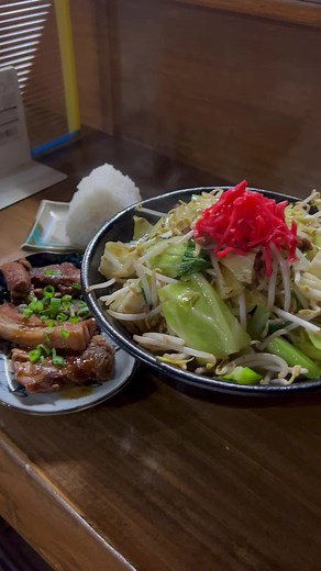 〆に最強すぎる…！ #食#食レポグ#グルメvlogグ#グルメ動画お#おすすめお#おすすめスポットお#おすすめ乗りたい沖#沖縄沖#沖縄旅行沖#沖縄県沖#沖縄グルメ沖#沖縄ランチ沖#沖縄カフェ沖#沖縄スイーツ沖#沖縄おすすめ沖#沖縄デート沖縄テイクアウト #沖縄市 #沖縄市グルメ #沖縄市カフェ #沖縄市呑み #沖縄市ランチ #沖縄市居酒屋 #コザ #コザ飲み #中の町 #宮古そば愛 #宮古そば #沖縄そば #沖縄そば屋 #沖縄そばのうまい店 #沖縄そば巡り #沖縄そばのうまい店 #沖縄そばの美味しいお店 #沖縄居酒屋 #おにぎり #あんだんすー #ソーキそば #そーき #野菜そば